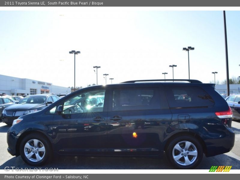 South Pacific Blue Pearl / Bisque 2011 Toyota Sienna LE
