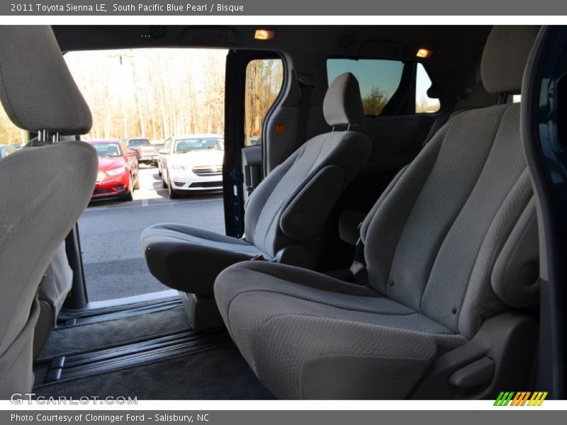 South Pacific Blue Pearl / Bisque 2011 Toyota Sienna LE