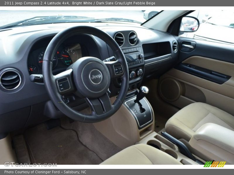 Bright White / Dark Slate Gray/Light Pebble Beige 2011 Jeep Compass 2.4 Latitude 4x4