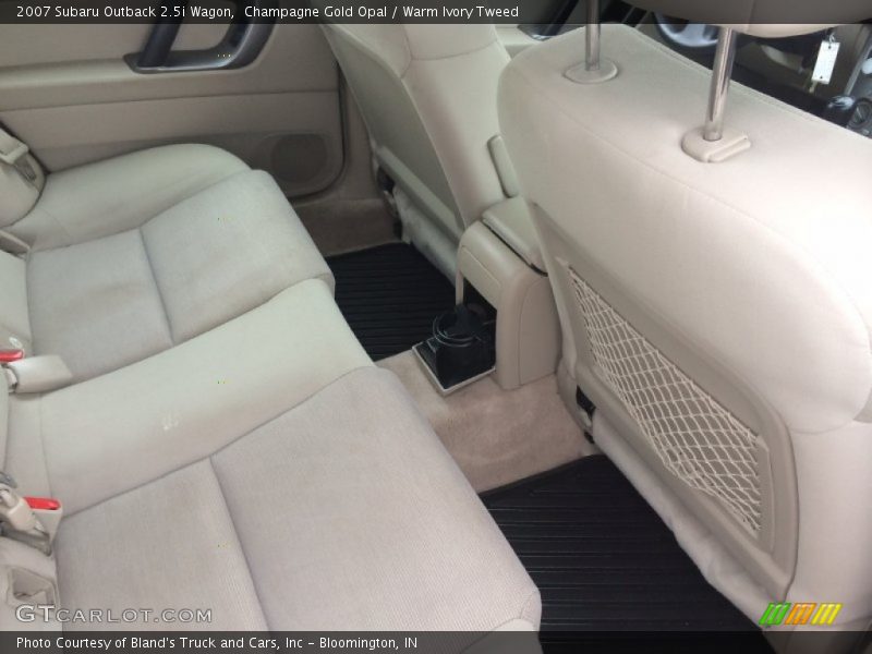 Champagne Gold Opal / Warm Ivory Tweed 2007 Subaru Outback 2.5i Wagon