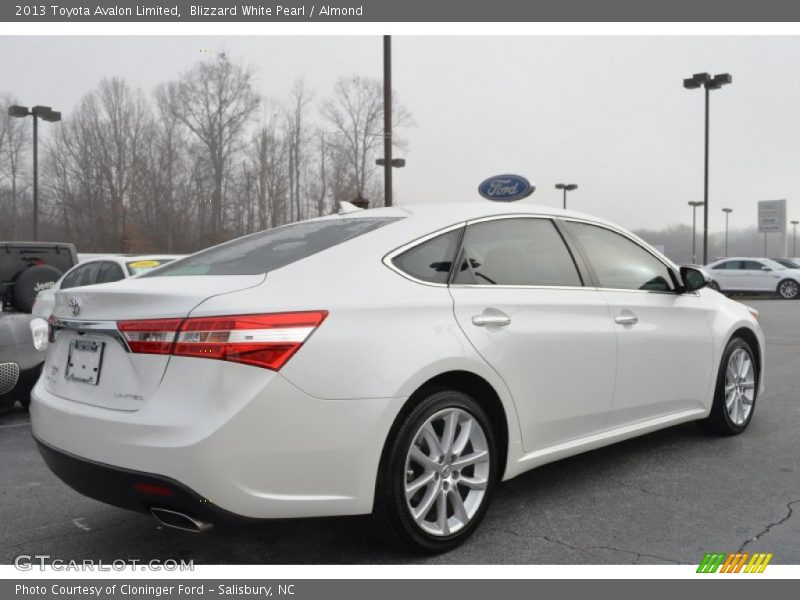 Blizzard White Pearl / Almond 2013 Toyota Avalon Limited