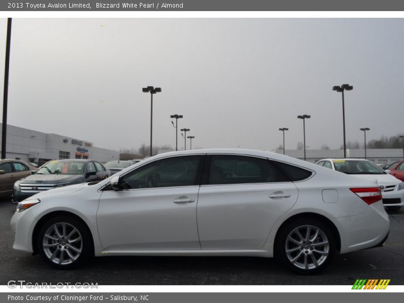 Blizzard White Pearl / Almond 2013 Toyota Avalon Limited
