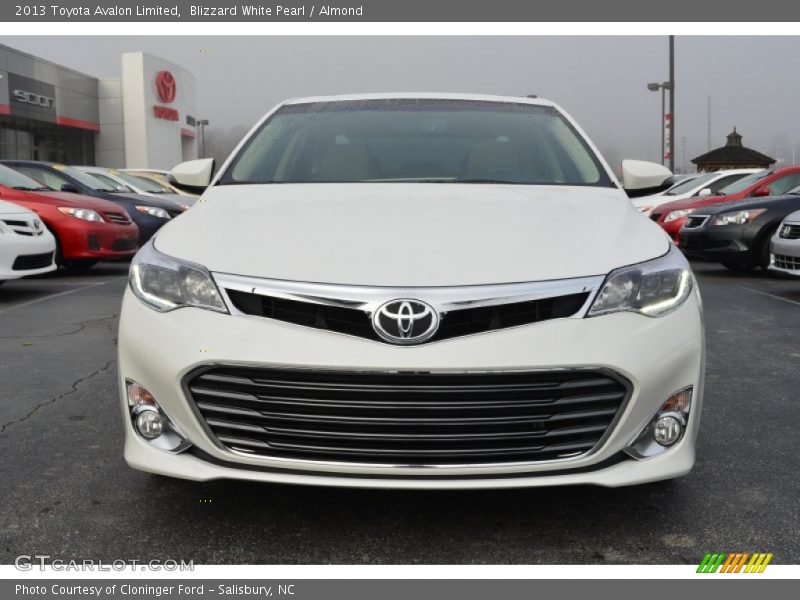 Blizzard White Pearl / Almond 2013 Toyota Avalon Limited