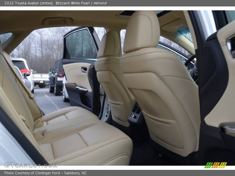 Blizzard White Pearl / Almond 2013 Toyota Avalon Limited