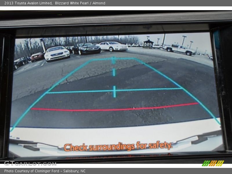 Blizzard White Pearl / Almond 2013 Toyota Avalon Limited