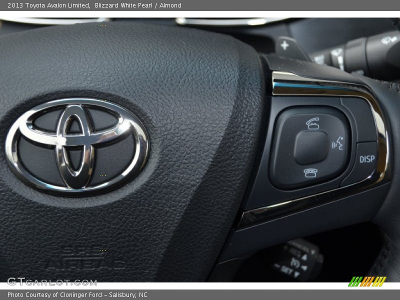 Blizzard White Pearl / Almond 2013 Toyota Avalon Limited