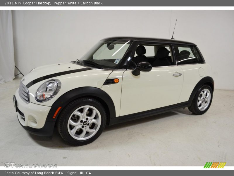 Pepper White / Carbon Black 2011 Mini Cooper Hardtop