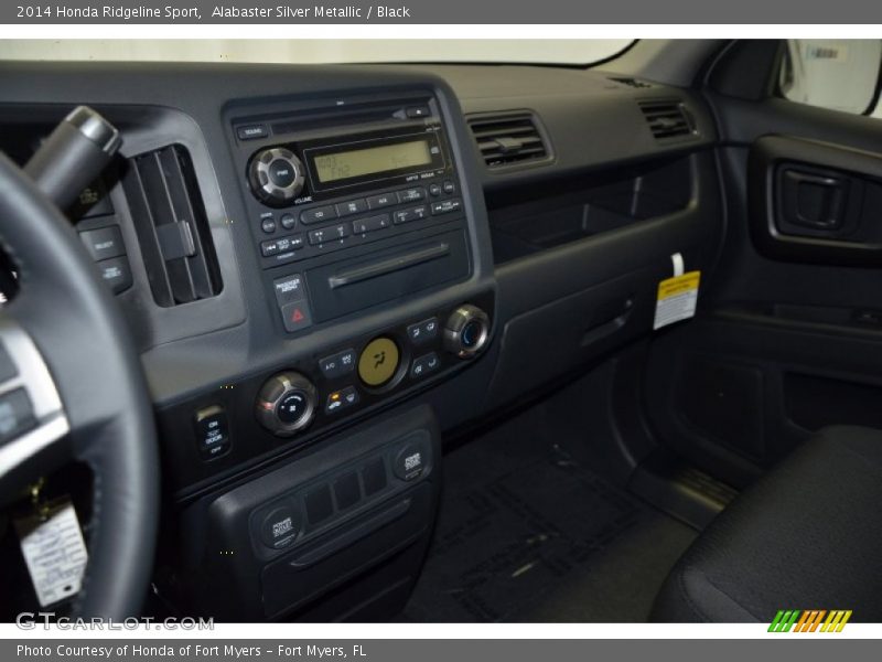 Alabaster Silver Metallic / Black 2014 Honda Ridgeline Sport