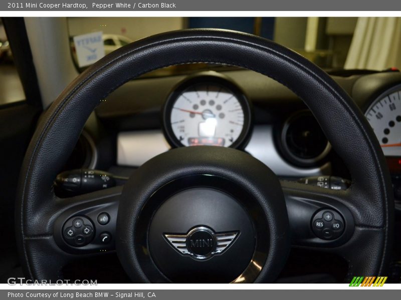 Pepper White / Carbon Black 2011 Mini Cooper Hardtop