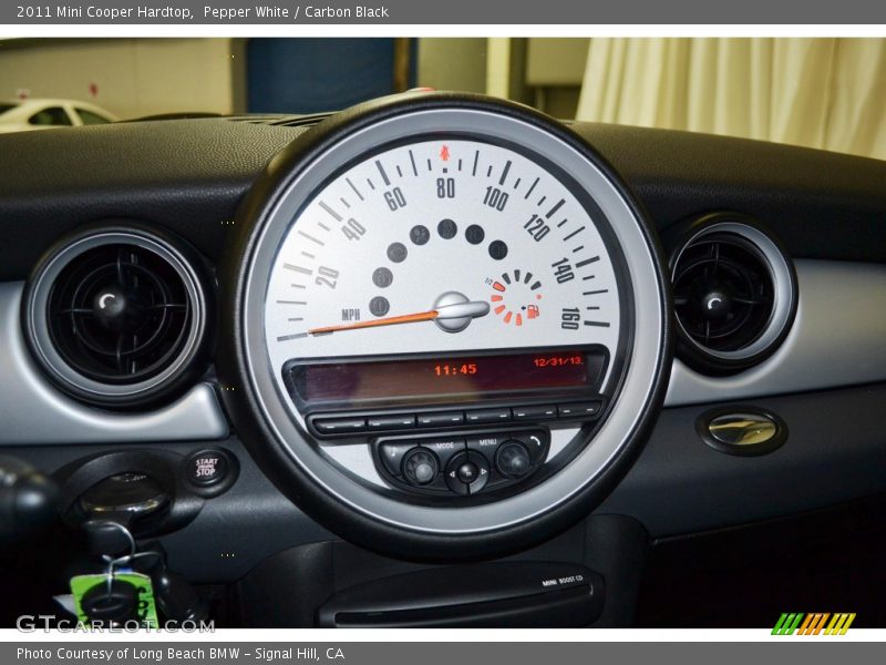 Pepper White / Carbon Black 2011 Mini Cooper Hardtop