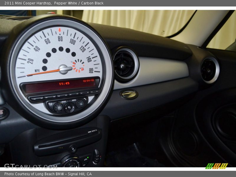 Pepper White / Carbon Black 2011 Mini Cooper Hardtop