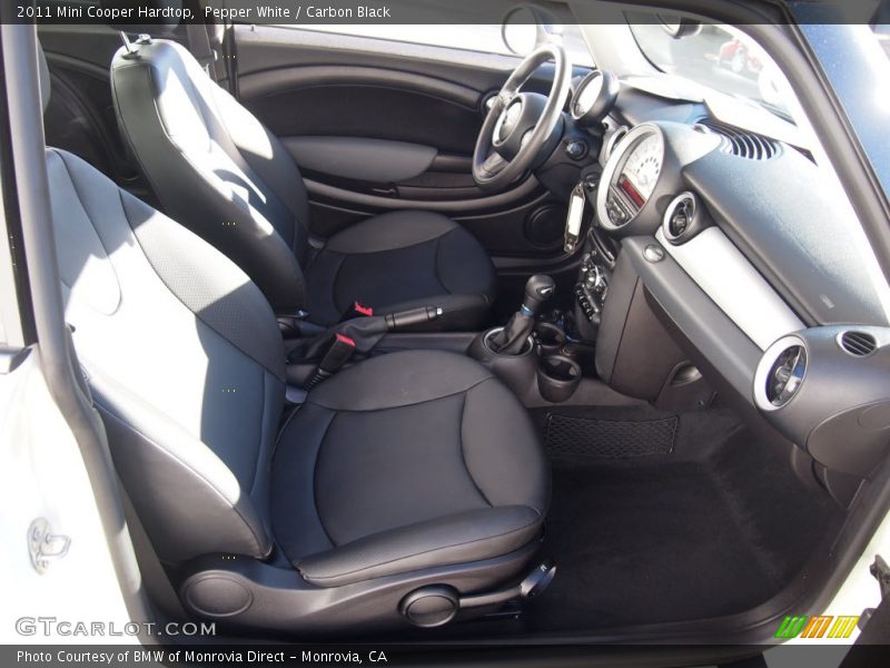 Pepper White / Carbon Black 2011 Mini Cooper Hardtop