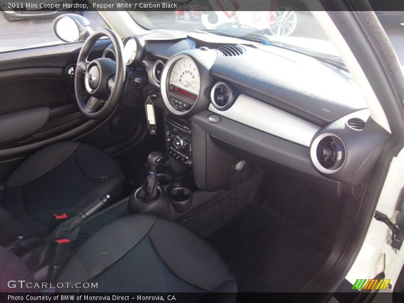 Pepper White / Carbon Black 2011 Mini Cooper Hardtop