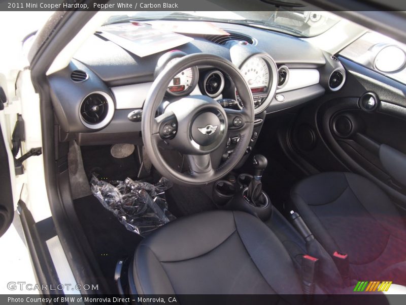 Pepper White / Carbon Black 2011 Mini Cooper Hardtop
