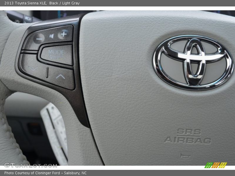 Black / Light Gray 2013 Toyota Sienna XLE