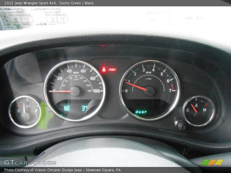 Gecko Green / Black 2012 Jeep Wrangler Sport 4x4