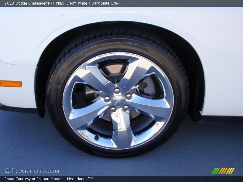 Bright White / Dark Slate Gray 2013 Dodge Challenger R/T Plus