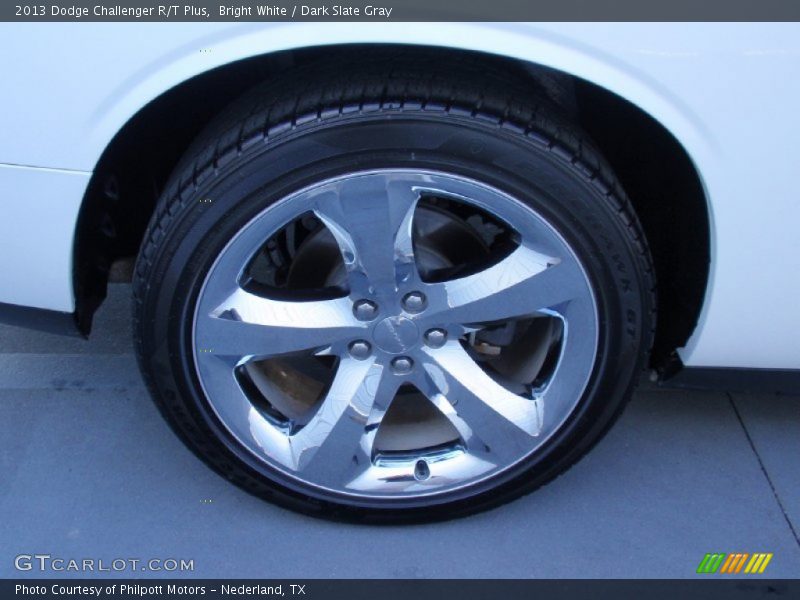 Bright White / Dark Slate Gray 2013 Dodge Challenger R/T Plus