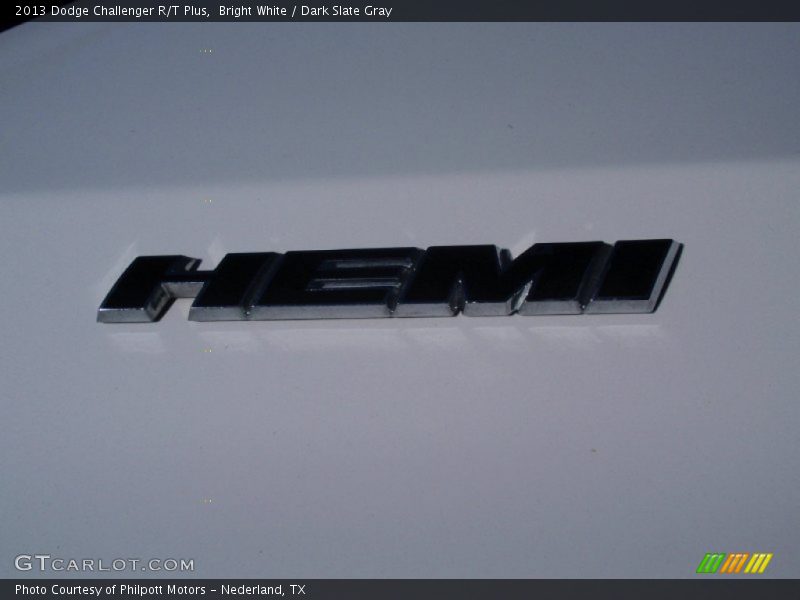 Bright White / Dark Slate Gray 2013 Dodge Challenger R/T Plus