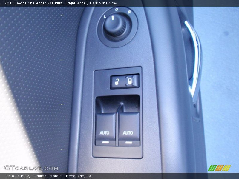 Bright White / Dark Slate Gray 2013 Dodge Challenger R/T Plus