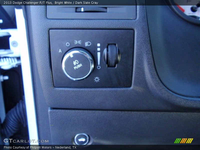 Bright White / Dark Slate Gray 2013 Dodge Challenger R/T Plus