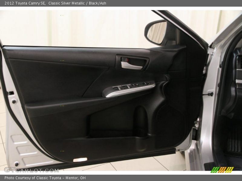 Classic Silver Metallic / Black/Ash 2012 Toyota Camry SE