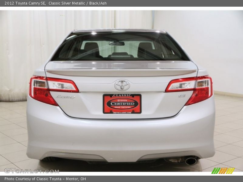 Classic Silver Metallic / Black/Ash 2012 Toyota Camry SE