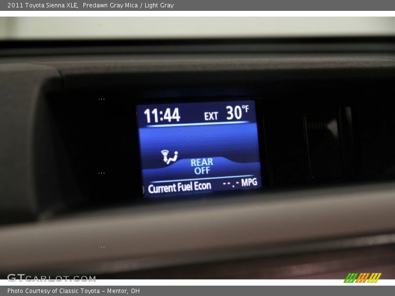 Predawn Gray Mica / Light Gray 2011 Toyota Sienna XLE