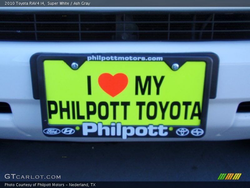 Super White / Ash Gray 2010 Toyota RAV4 I4