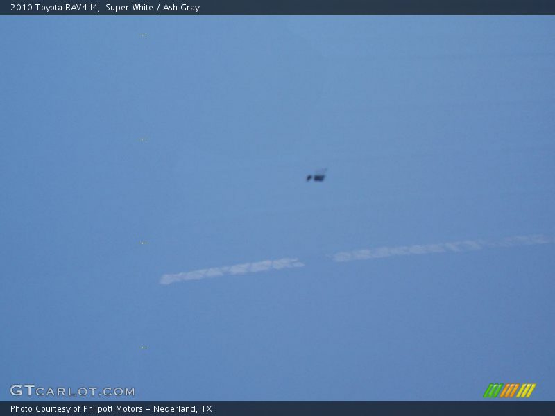 Super White / Ash Gray 2010 Toyota RAV4 I4