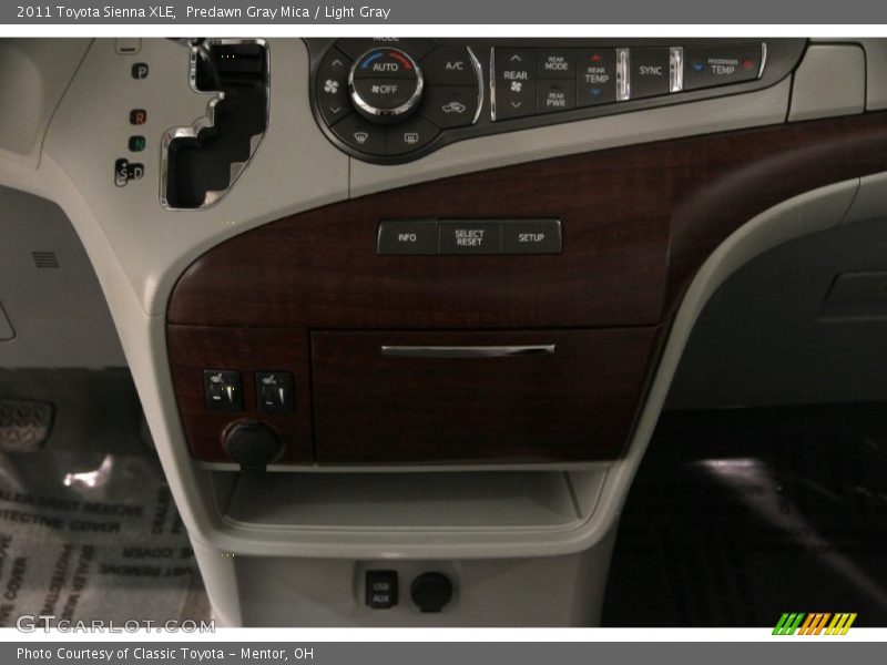 Predawn Gray Mica / Light Gray 2011 Toyota Sienna XLE
