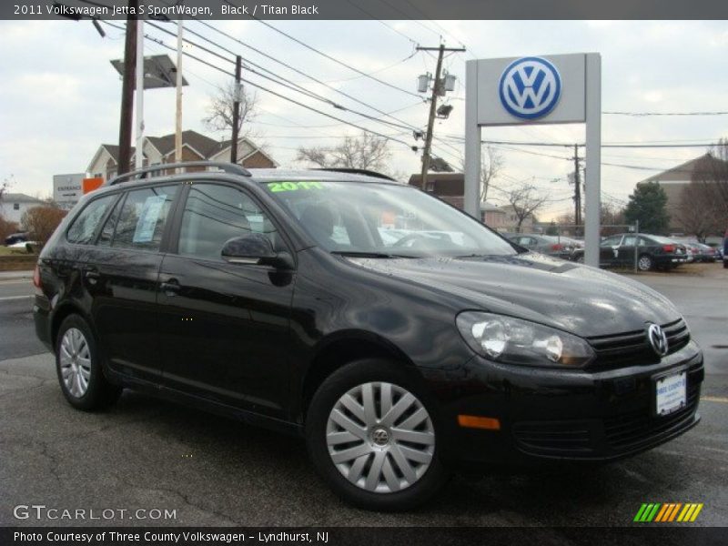 Black / Titan Black 2011 Volkswagen Jetta S SportWagen