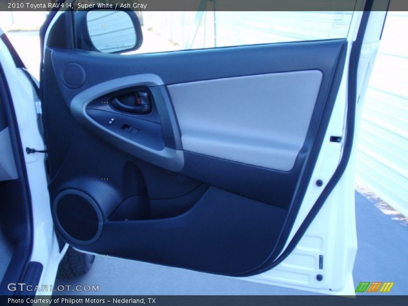 Super White / Ash Gray 2010 Toyota RAV4 I4