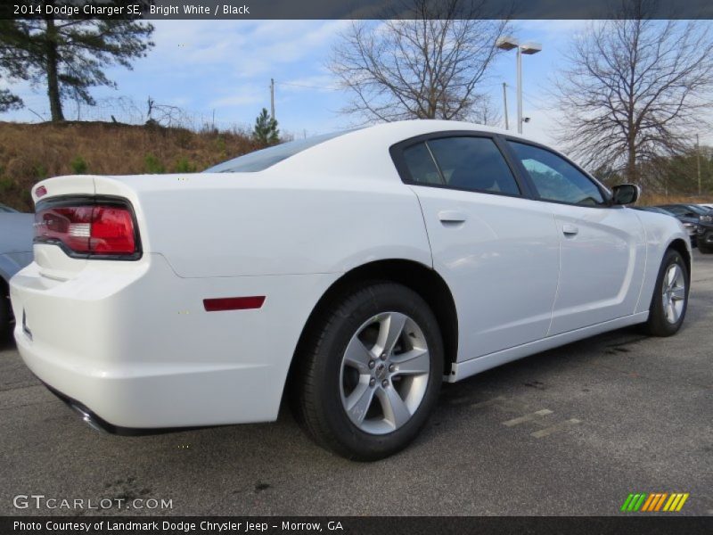 Bright White / Black 2014 Dodge Charger SE