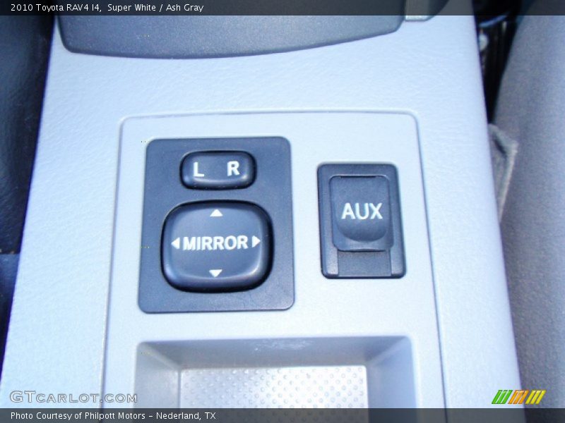 Super White / Ash Gray 2010 Toyota RAV4 I4