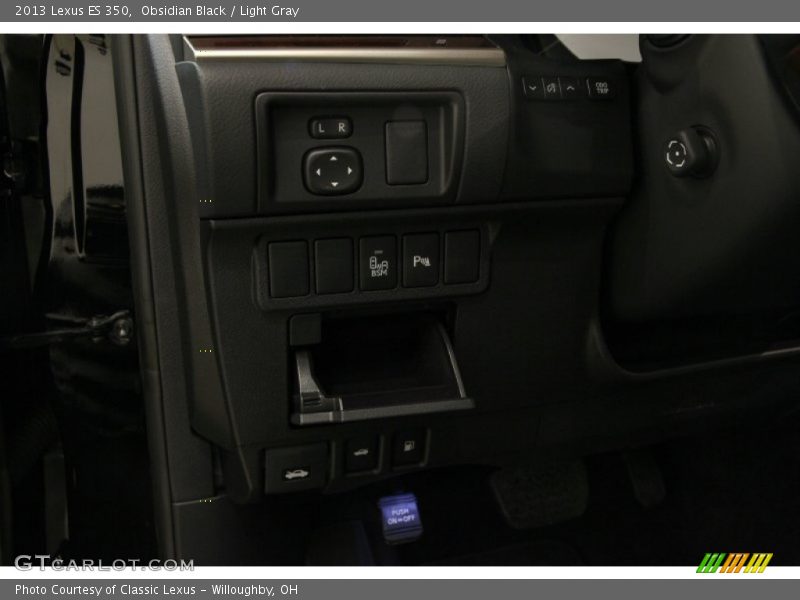 Obsidian Black / Light Gray 2013 Lexus ES 350