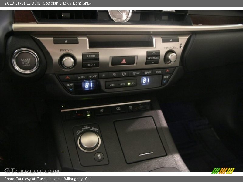 Obsidian Black / Light Gray 2013 Lexus ES 350