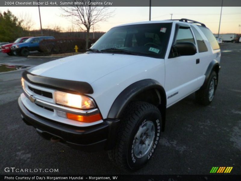 Summit White / Graphite Gray 2004 Chevrolet Blazer LS 4x4