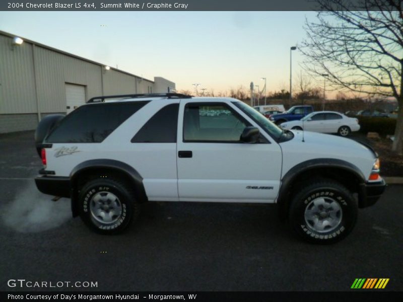 Summit White / Graphite Gray 2004 Chevrolet Blazer LS 4x4
