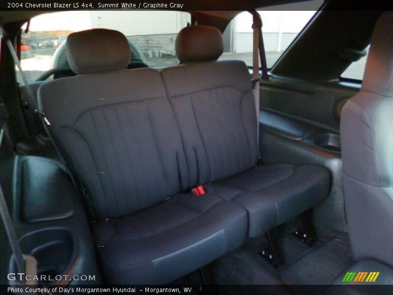 Summit White / Graphite Gray 2004 Chevrolet Blazer LS 4x4