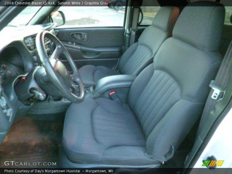 Summit White / Graphite Gray 2004 Chevrolet Blazer LS 4x4