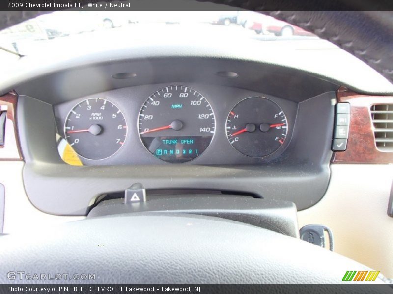 White / Neutral 2009 Chevrolet Impala LT