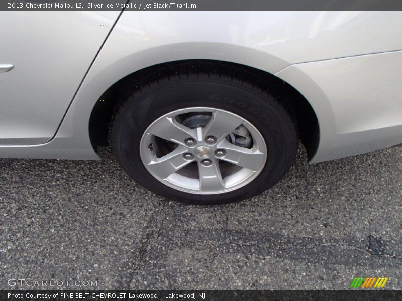 Silver Ice Metallic / Jet Black/Titanium 2013 Chevrolet Malibu LS