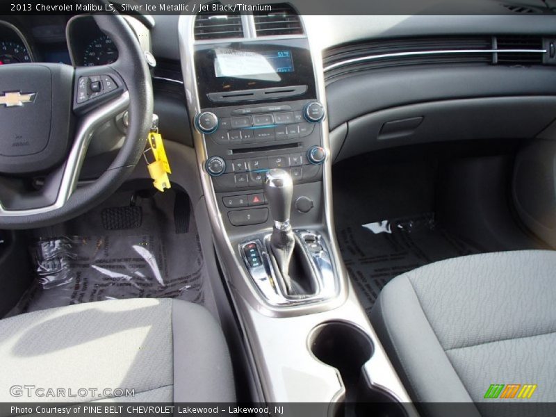 Silver Ice Metallic / Jet Black/Titanium 2013 Chevrolet Malibu LS