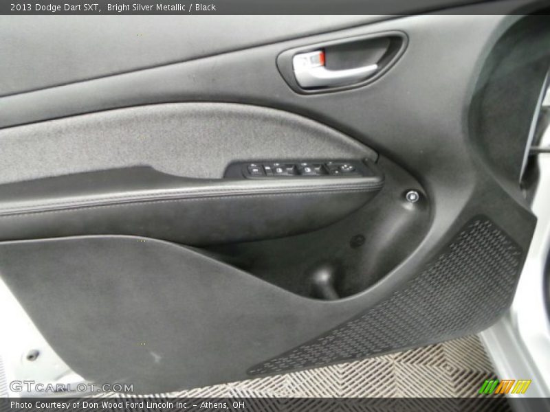 Bright Silver Metallic / Black 2013 Dodge Dart SXT