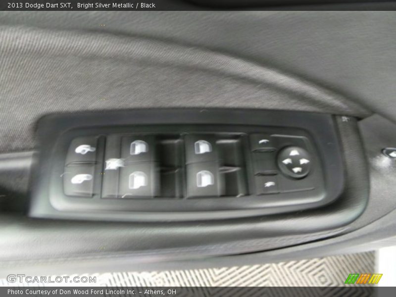 Bright Silver Metallic / Black 2013 Dodge Dart SXT