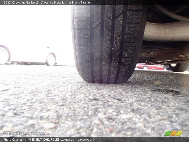 Silver Ice Metallic / Jet Black/Titanium 2013 Chevrolet Malibu LS