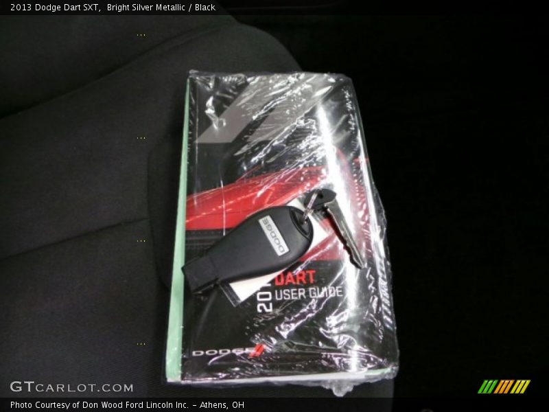 Bright Silver Metallic / Black 2013 Dodge Dart SXT