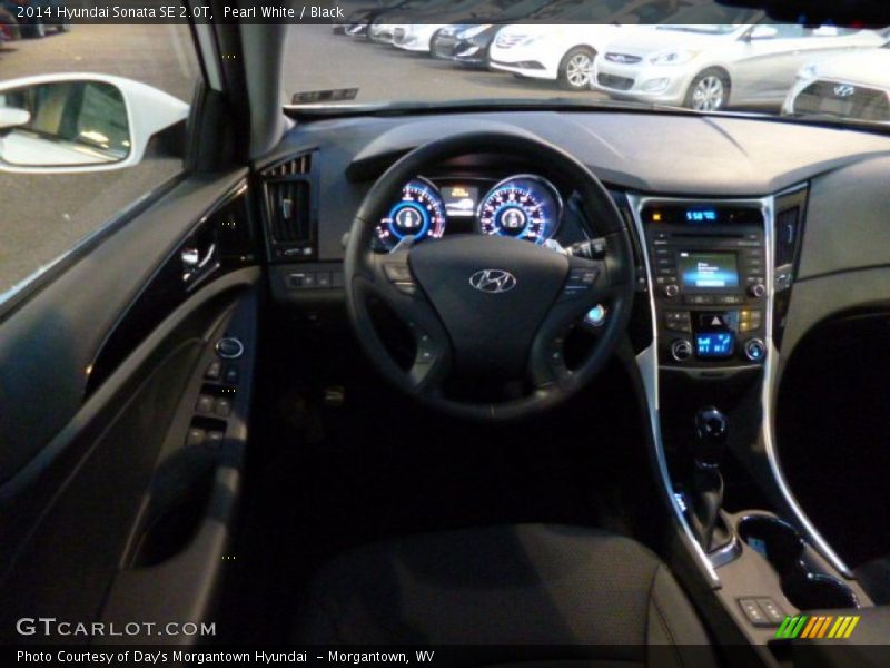 Pearl White / Black 2014 Hyundai Sonata SE 2.0T