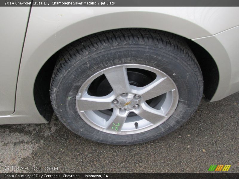 Champagne Silver Metallic / Jet Black 2014 Chevrolet Cruze LT